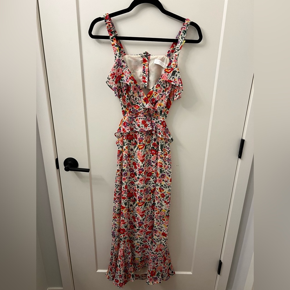 ASTR The Label - Pink/Red Floral Cut-Out Midi Dress
